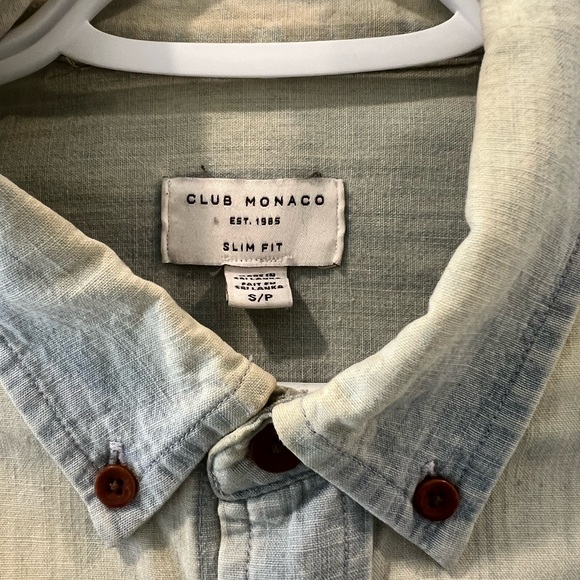 Club Monaco denim button-down S - Picture 3 of 3